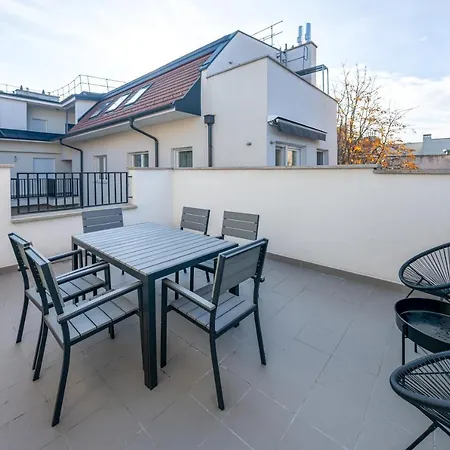 Lovag 12 Terrace Designer Home Boedapest Buitenkant foto