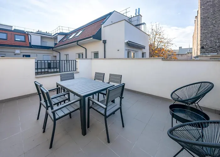 Lovag 12 Terrace Designer Home