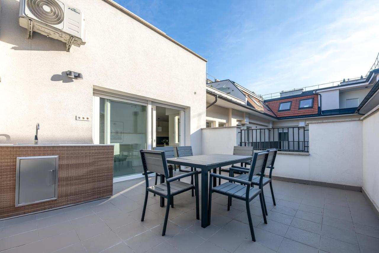 Lovag 12 Terrace Designer Appartement Boedapest