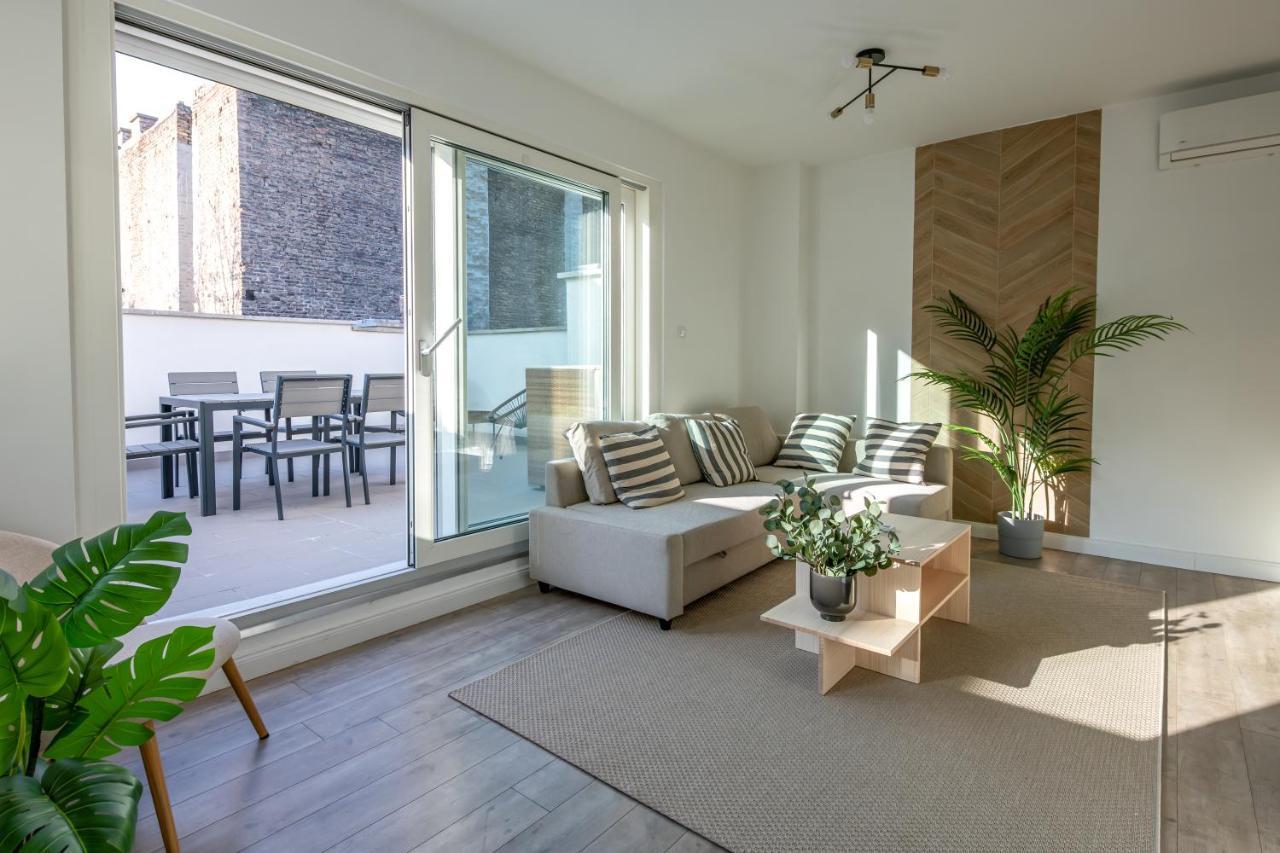 Lovag 12 Terrace Designer * Boedapest
